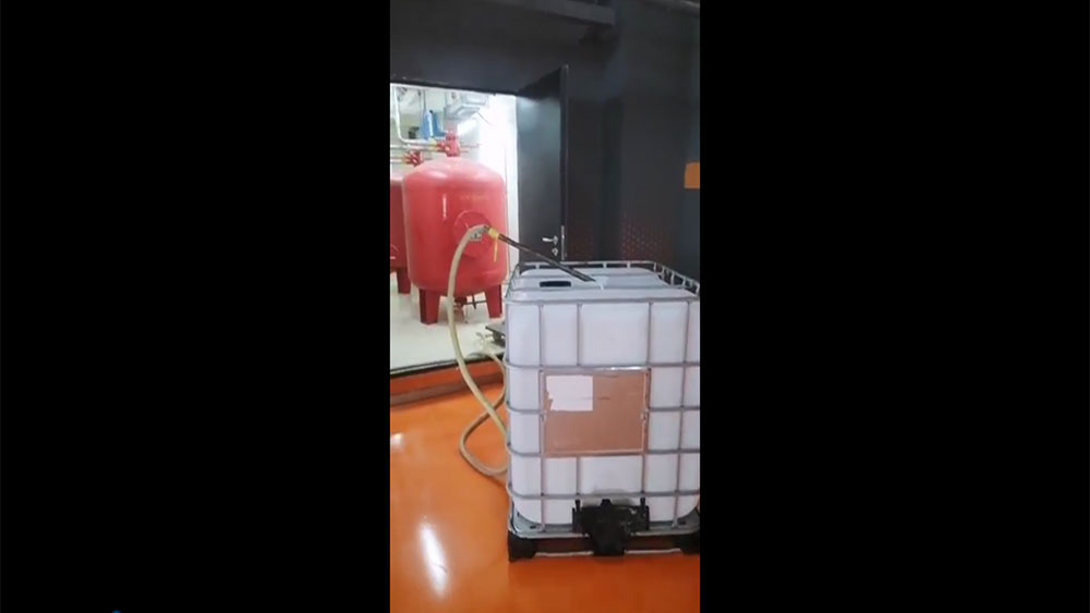 水胜消防为东莞市某商贸中心提供10吨水成膜泡沫灭火剂充装服务
